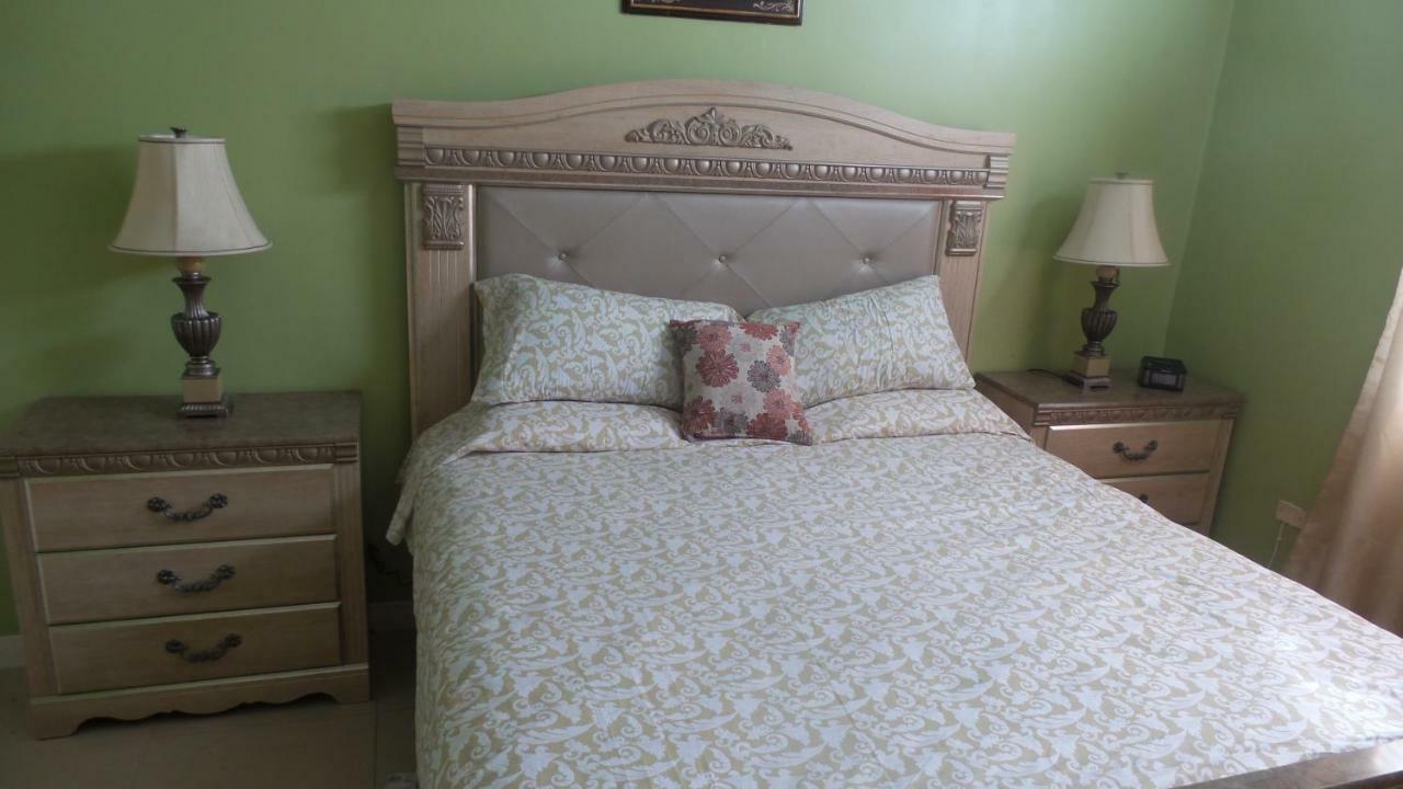 Morgan' S Two Bedroom Retreat Ellis Caymanas Εξωτερικό φωτογραφία